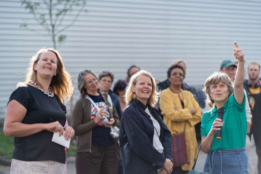 Onthulling gevelkunstwerk Arkansasdreef